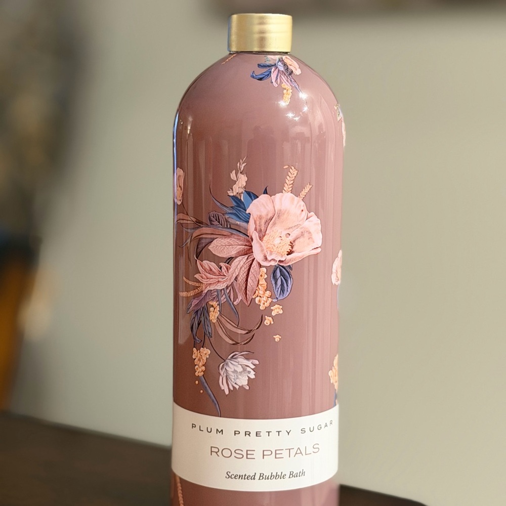 Plum Pretty Sugar ROSE PETALS Bubble Bath 1L Vietnam (no box)sealed bottle Scntd